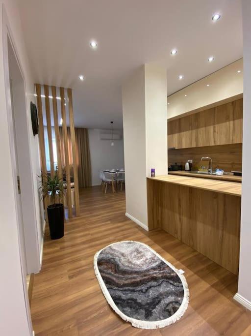 Fa Apartments At City Center 02 Tirana Extérieur photo